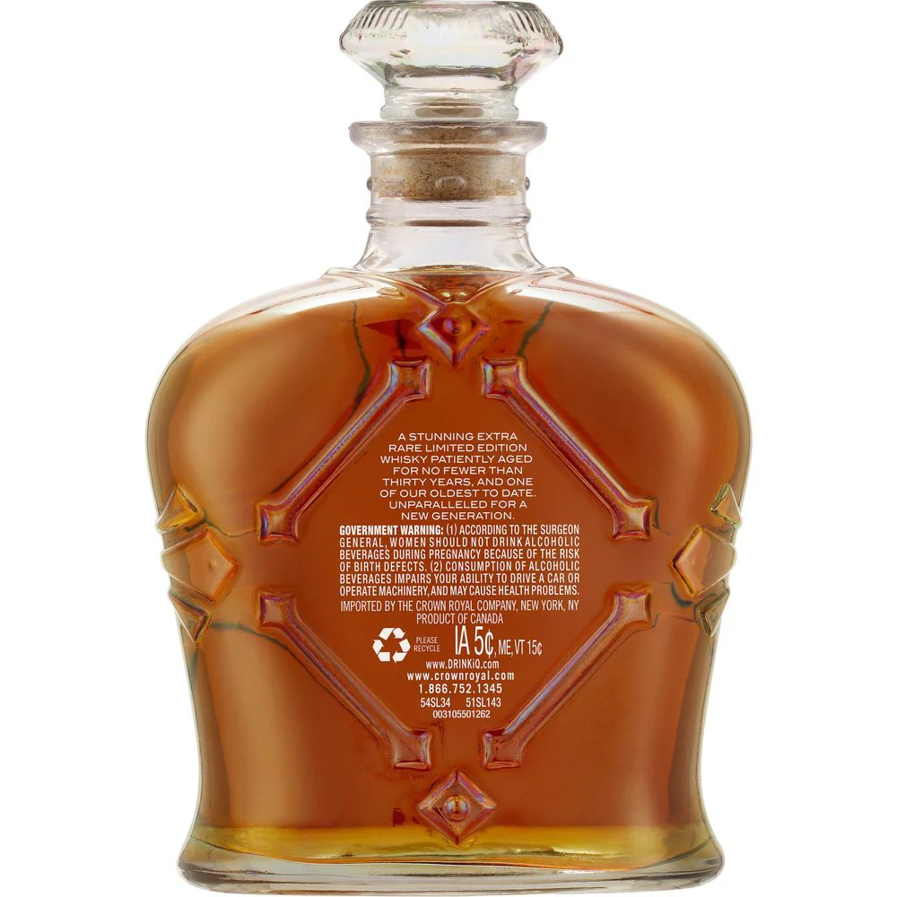 Crown Royal 30 Year Old Extra Rare Blended Whisky - Image 4