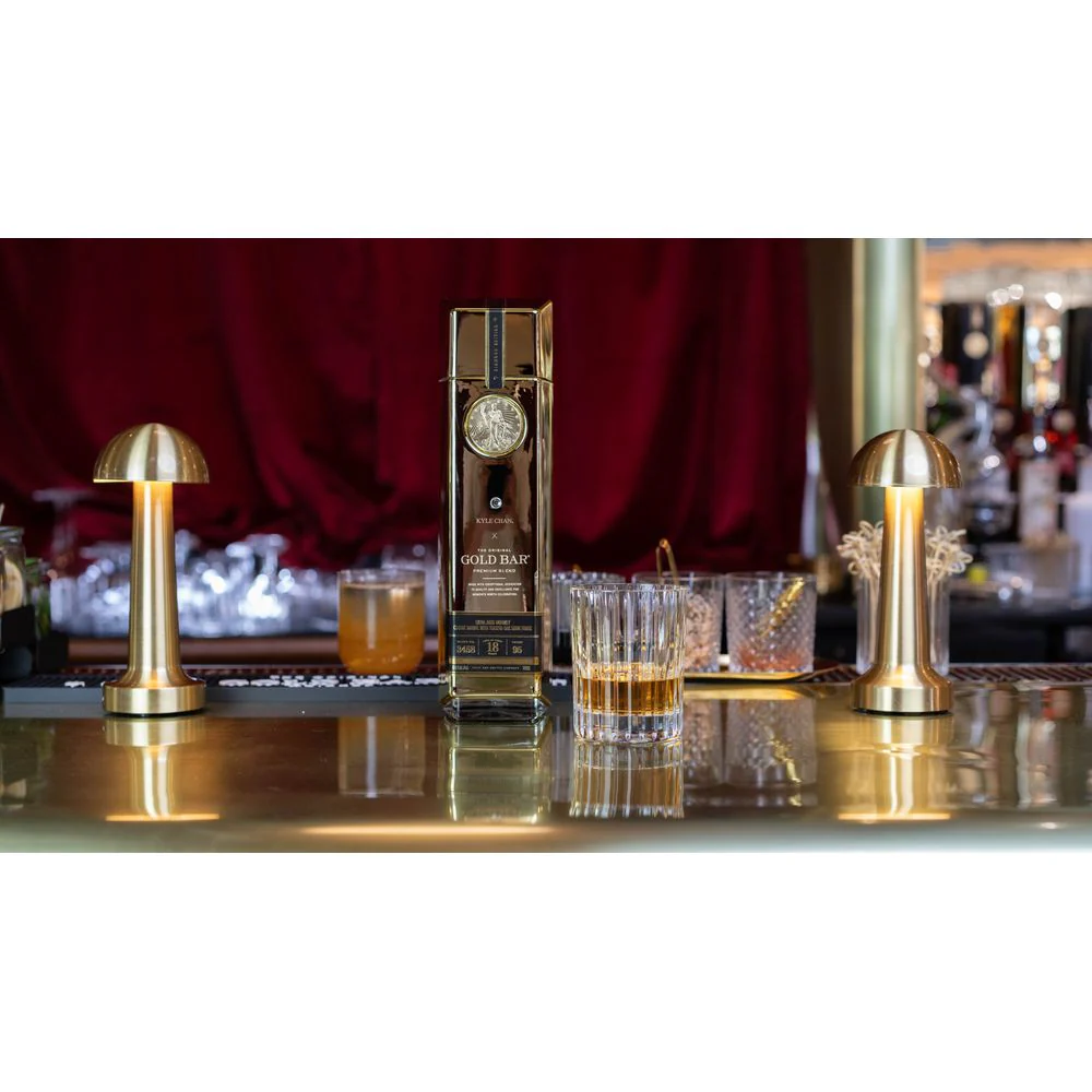 Gold Bar Blended American Whiskey Diamond Edition Cognac Barrel With Toasted Oak Finish 18 Year - Image 3