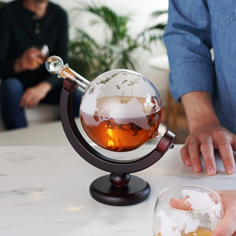 Globe Liquor Decanter - Image 3