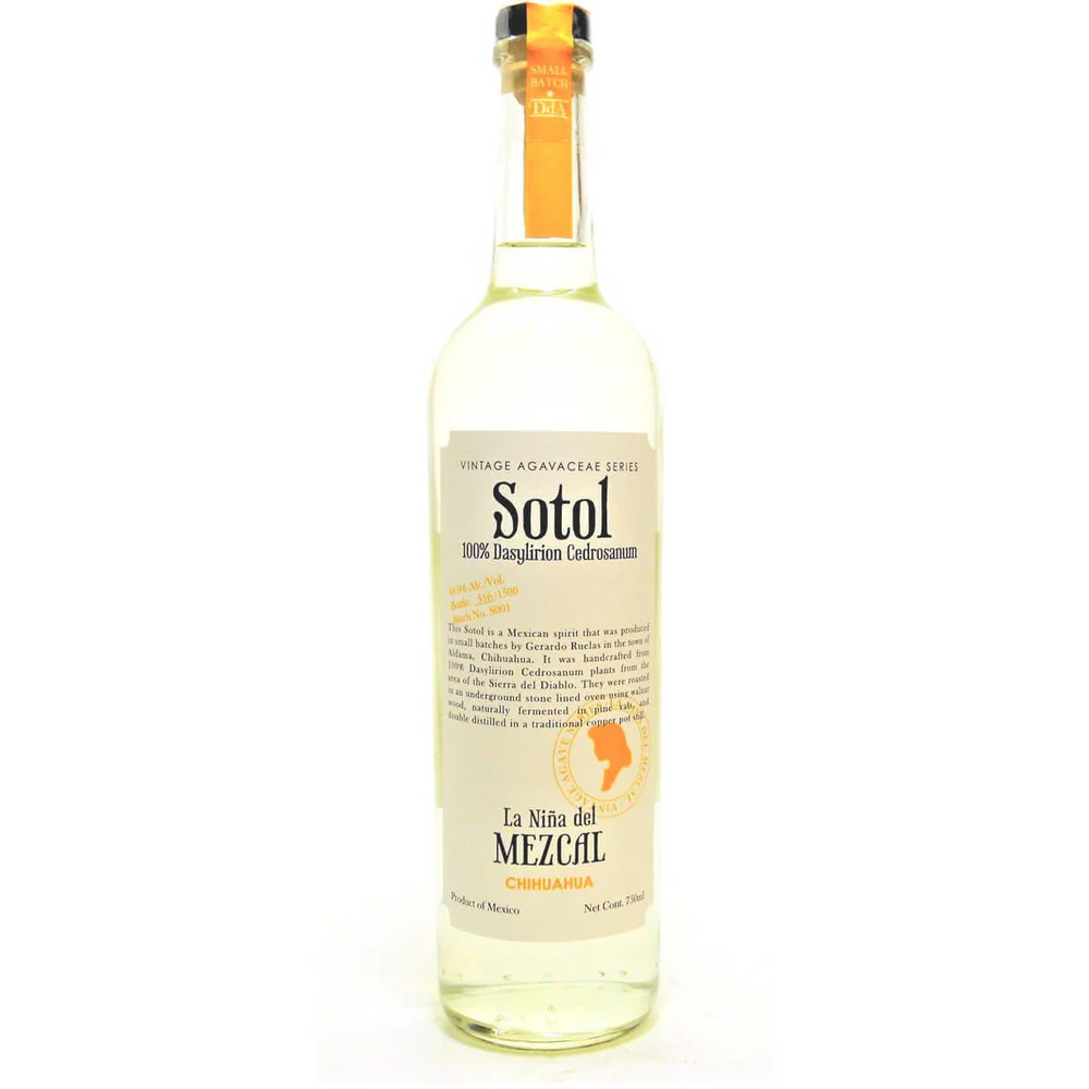 La Niña del Mezcal Sotol