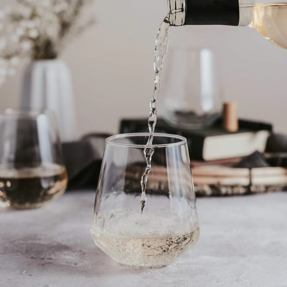 Libbey Hammered Base All-Purpose Stemless Wine Glass, 17.75-ounce, Set of 8 - Image 3