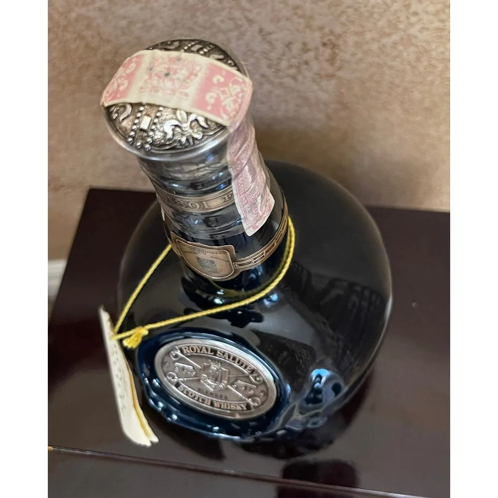 Royal Salute 21 Year Blended Scotch Whisky (tax stamp, original box, tag and pouch) - Image 4